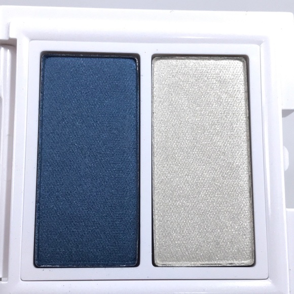 RITUALS... Miracle Duo Eye Shadow GREYISH & BLUE - Picture 2 of 3